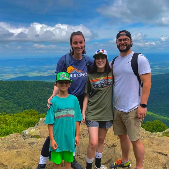 Meet your Posher, Erika - Picture 5 of 5